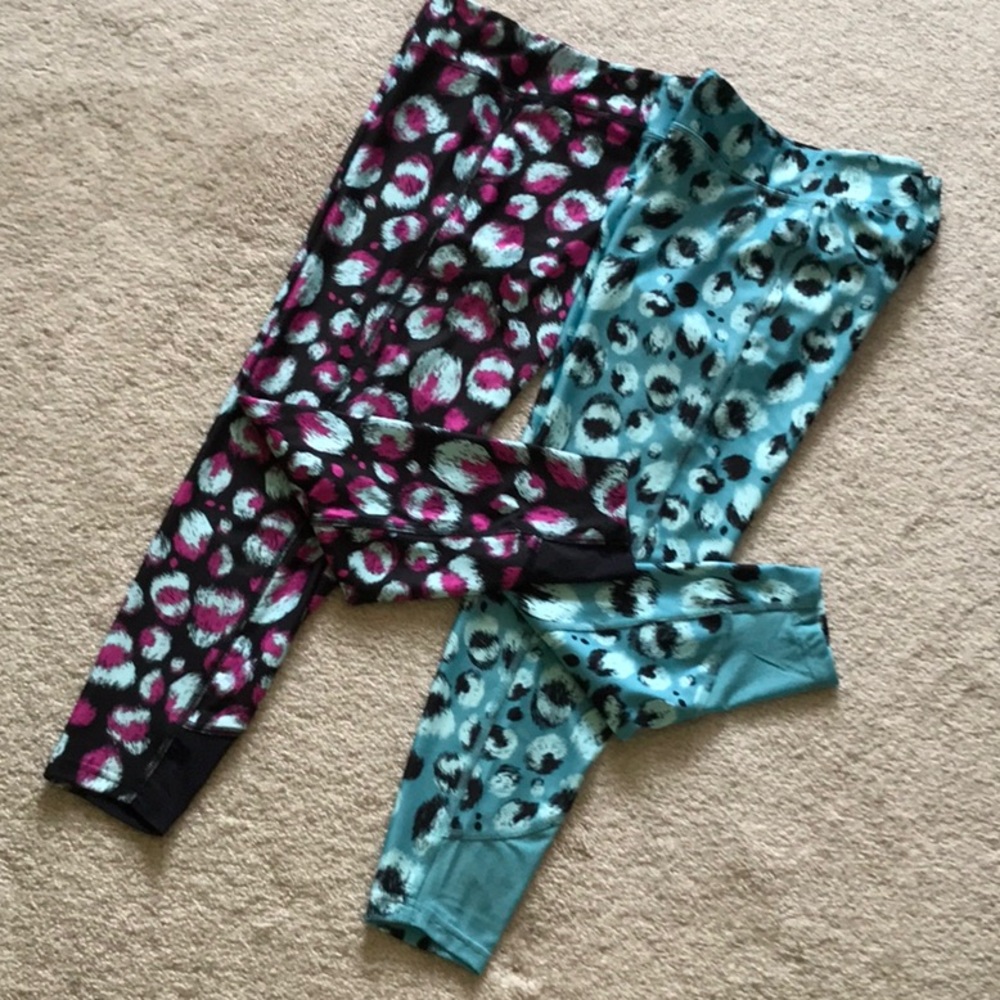 GIRLS’ SIZE YLG UNDER ARMOUR ANKLE CROP LEGGINGS SET OF 2